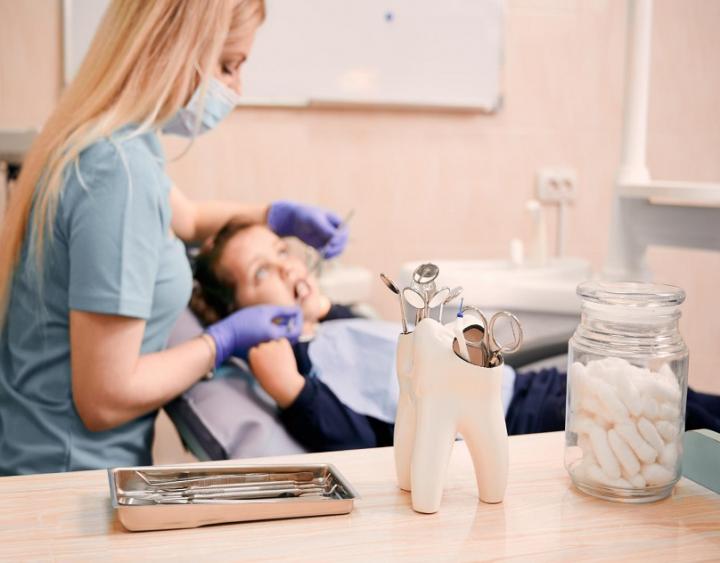 What You Need to Know About Children’s Teeth Cleaning Services